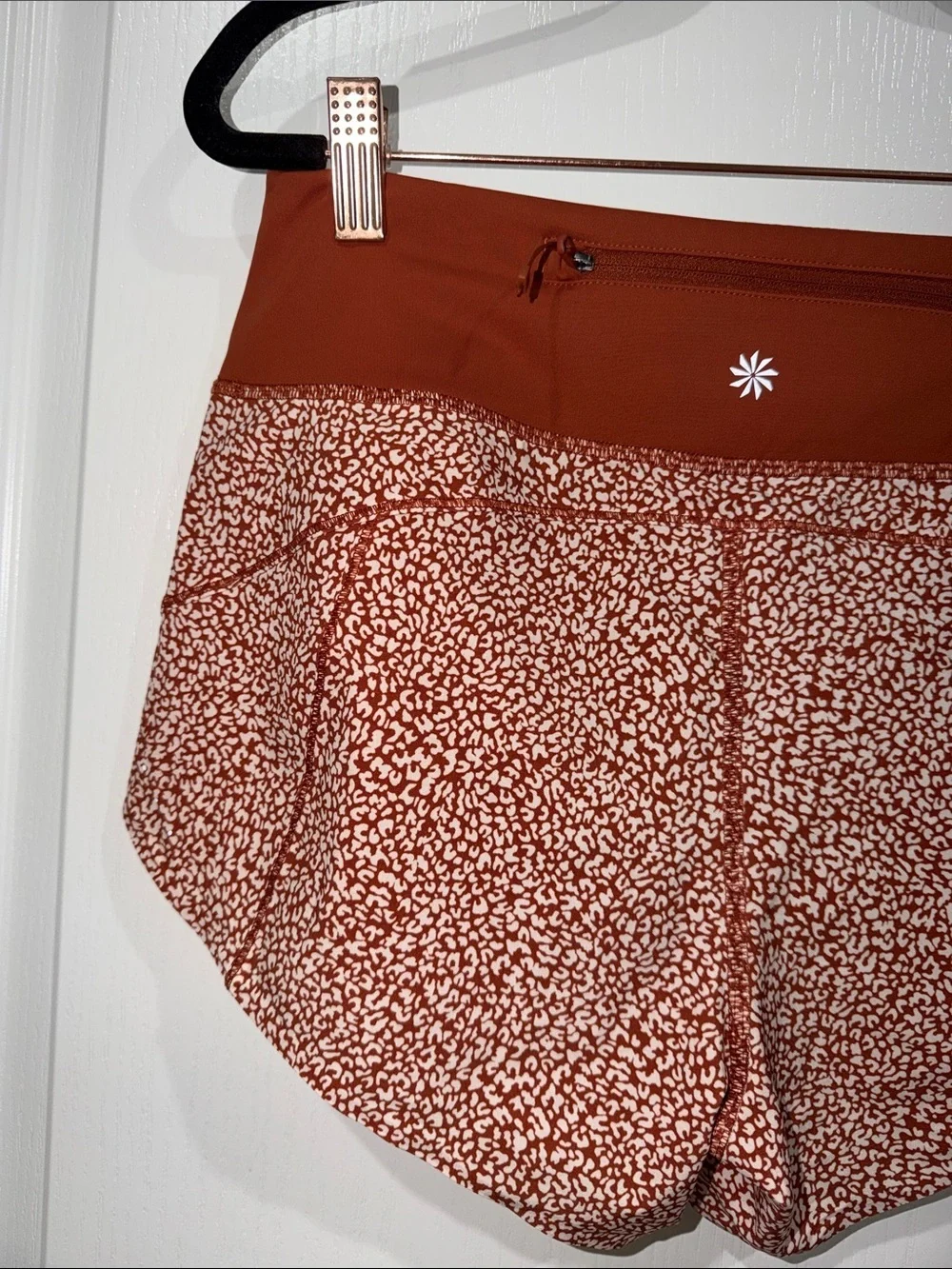 Athleta Run With It 3.5” Printed Shorts Burnt Rust Orange White Size xxs